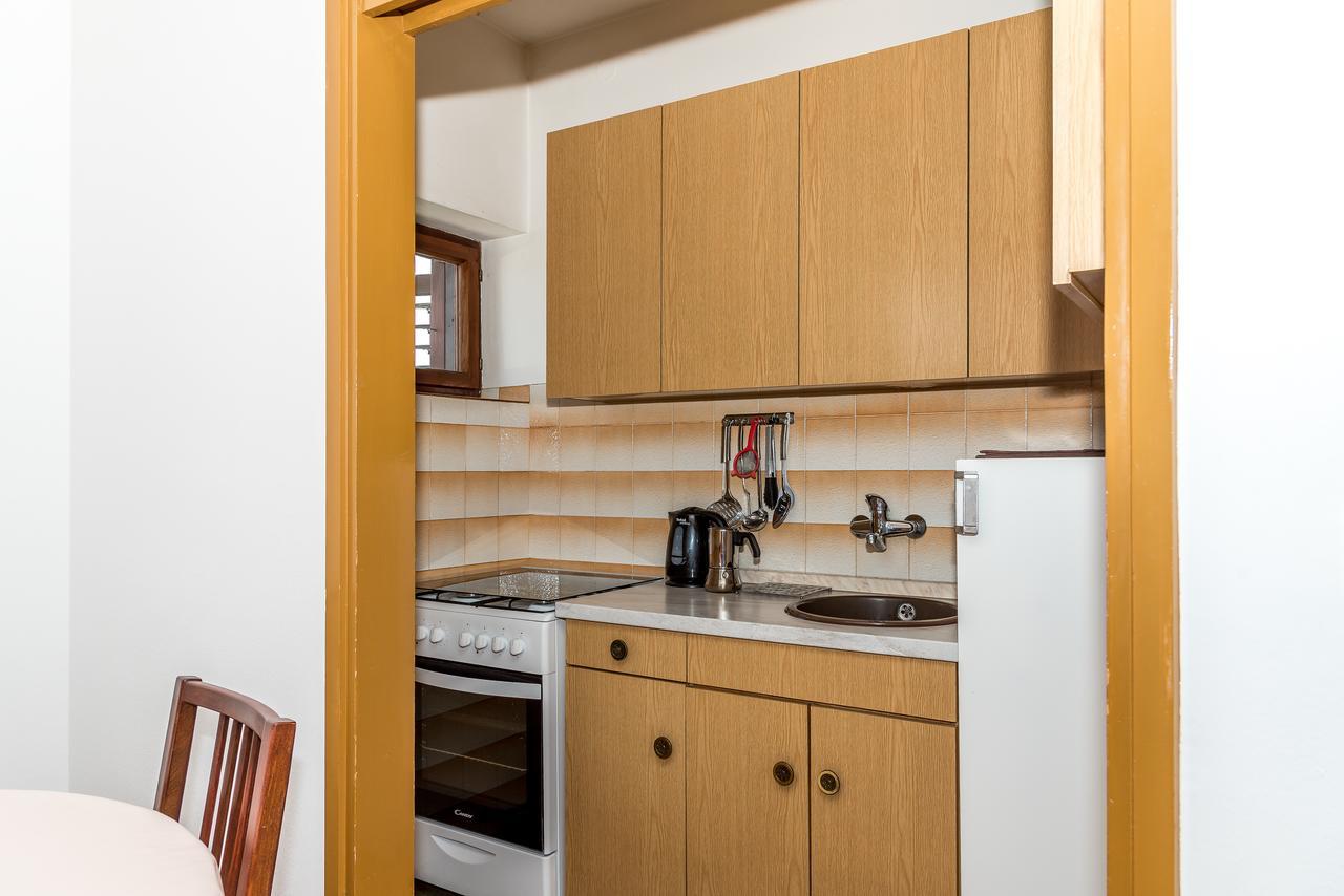 Apartment Promona Дрниш Екстер'єр фото