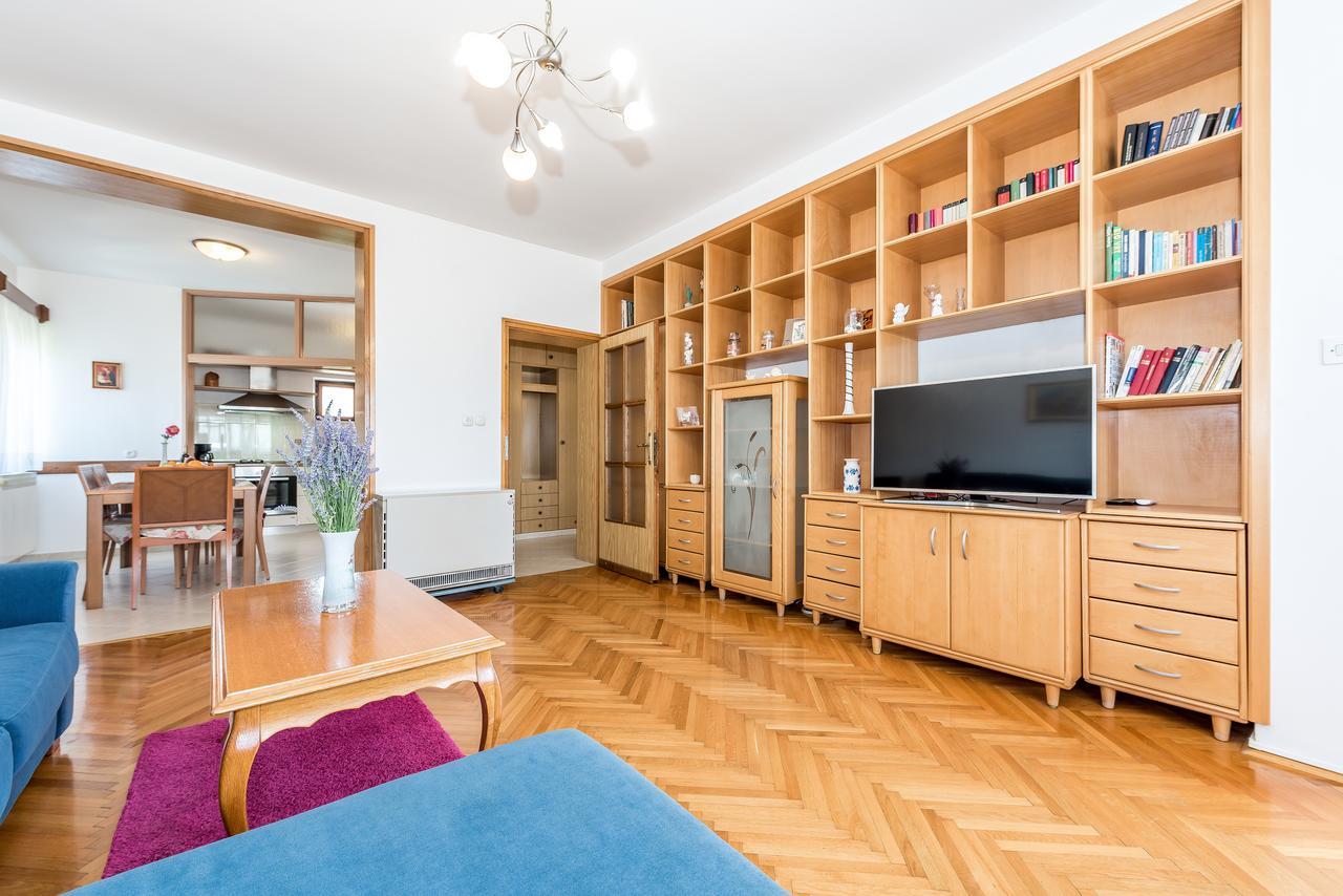Apartment Promona Дрниш Екстер'єр фото