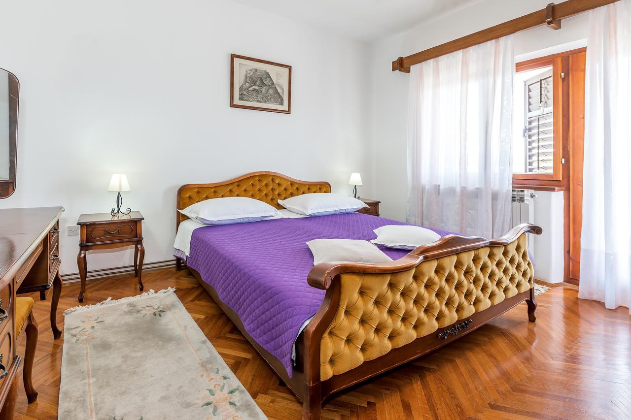 Apartment Promona Дрниш Екстер'єр фото