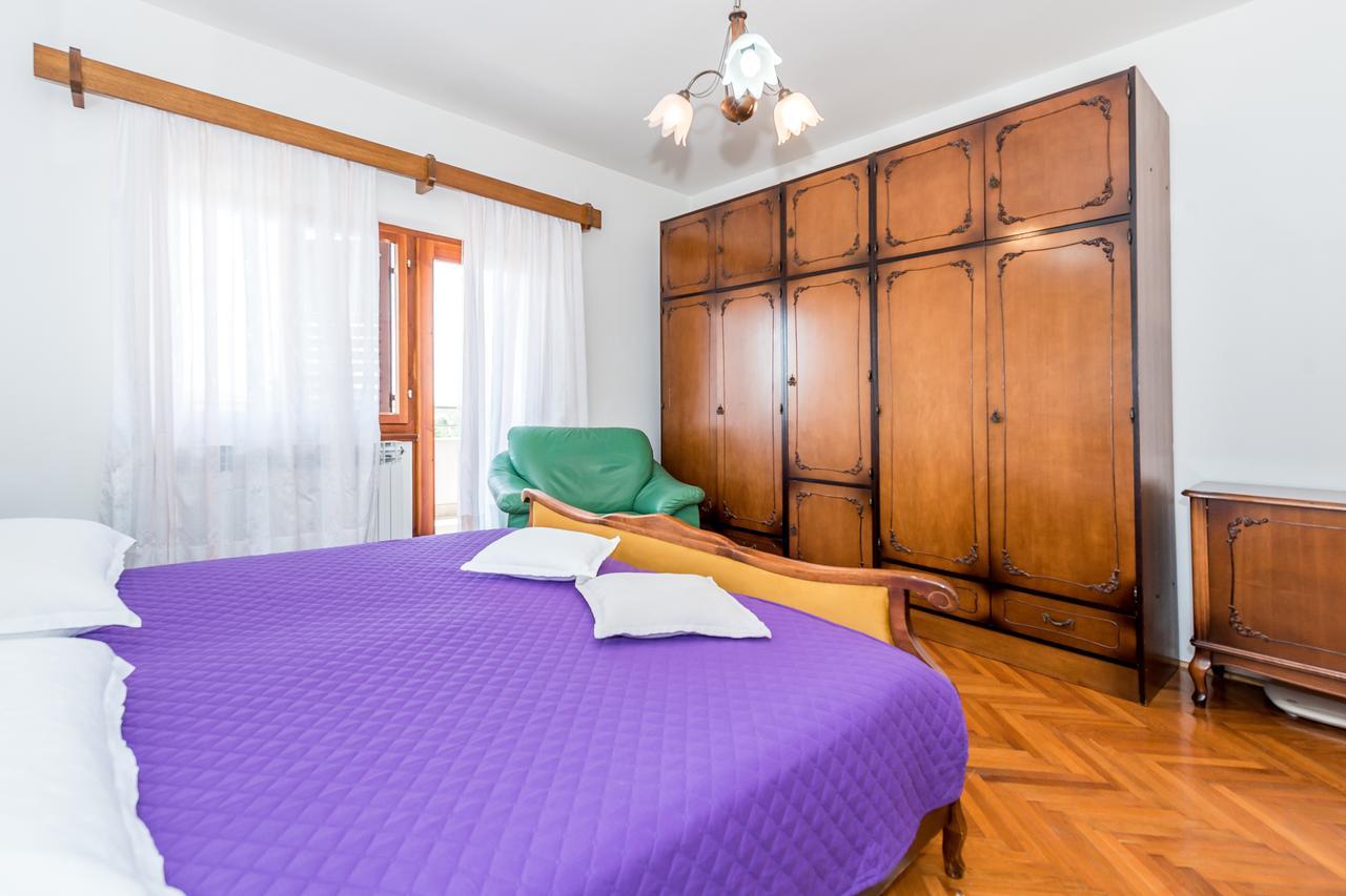 Apartment Promona Дрниш Екстер'єр фото