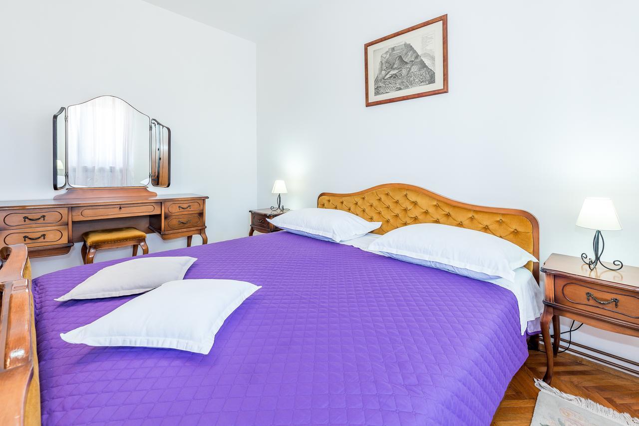 Apartment Promona Дрниш Екстер'єр фото